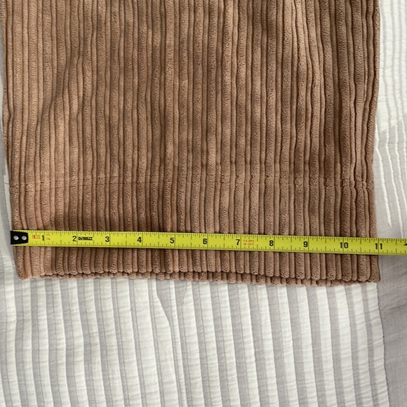 Elie Tahari Cropped Corduroy Wide Leg Pants - Picture 4 of 12